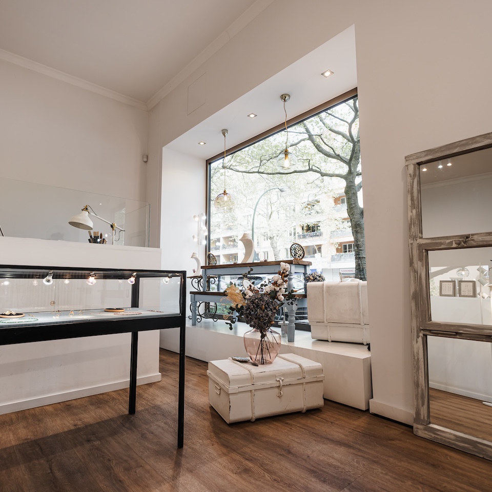 Josefine Ladengeschäft am Rüdesheimer Platz in Berlin